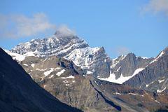 04 Mount Erebus Up Astoria River Valley From Edith Cavell Road.jpg